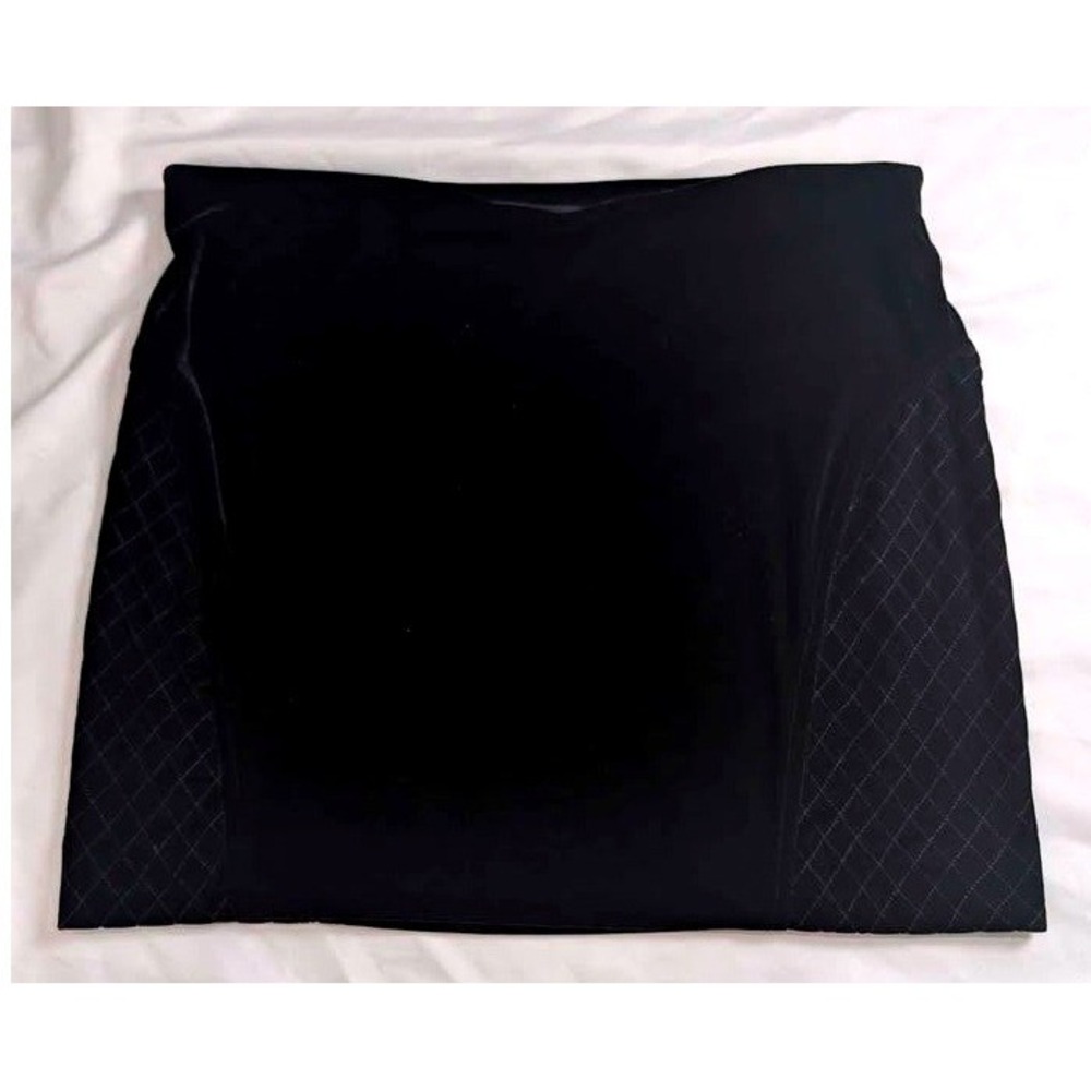 Simply Vera Vera Wang ~ Skirt Size XL ~ Black Velvet/Quilted Side Panel/Skirt‎
